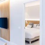 Fels Aparthotel 4*