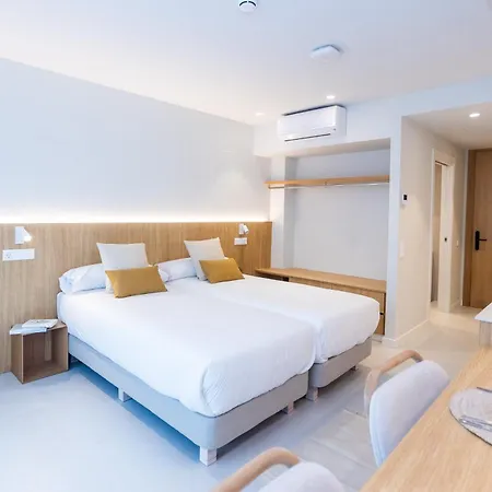 Fels Aparthotel *