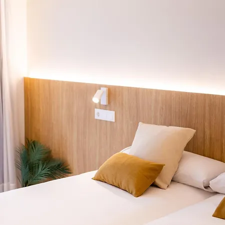 Fels Aparthotel *