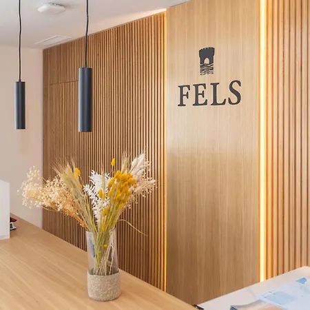 Fels Lejlighedshotel