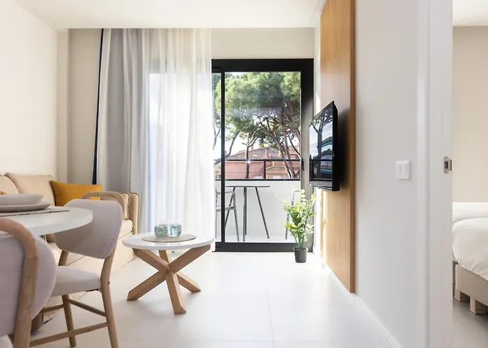 Fels Apart-hotel 4*