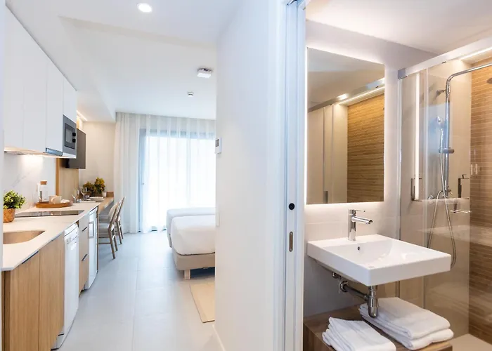 Fels Apart-hotel 4*