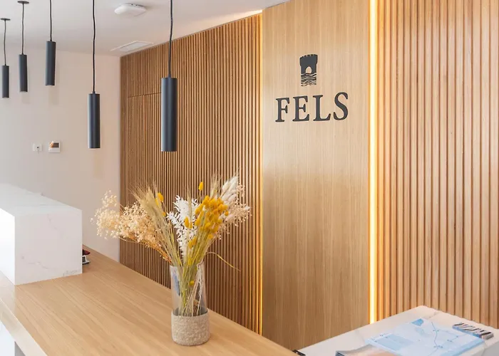 Fels Apart-hotel